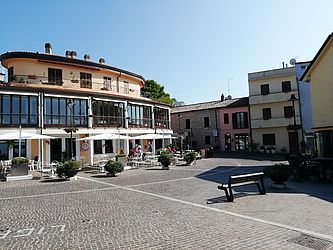 Foto di Piazza Valbruna