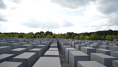immagine monumento olocausto Berlino