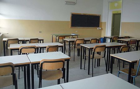 banchi di scuola